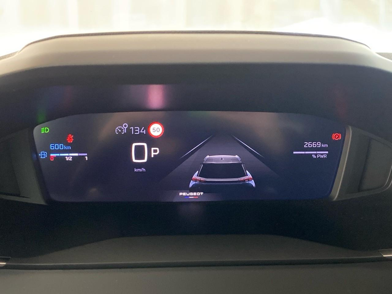 Peugeot 2008 hybrid 145 ch e-dcs6 allure — photo 14