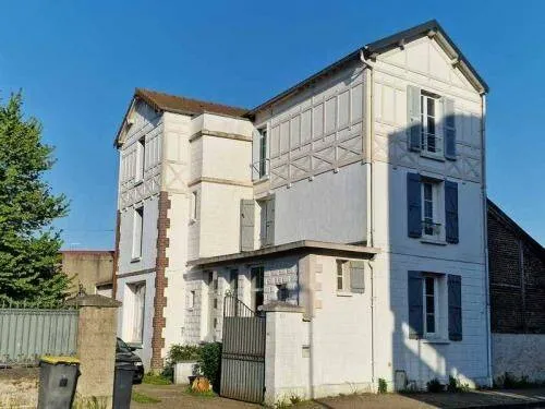 Maison 9 pièces 185 m²