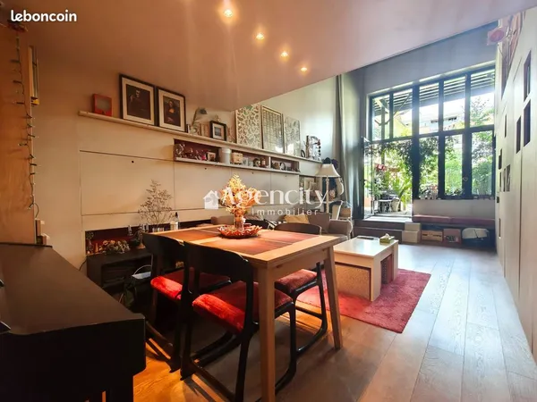 Loft 2 pièces 51 m²