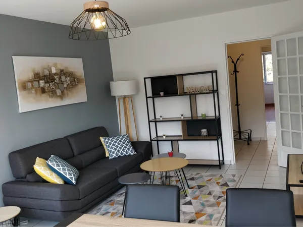 Loue chambre en colocation dans appartement