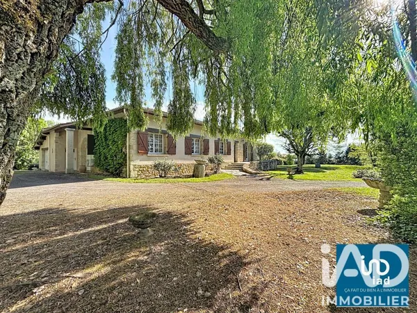 Vends maison de campagne - 164 m² - 7 pièces, 3 chambres - Fleurance 32500