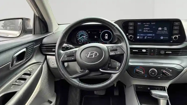 Hyundai I20 1.0 t-gdi 100 dct-7 hybrid 48v — photo 13