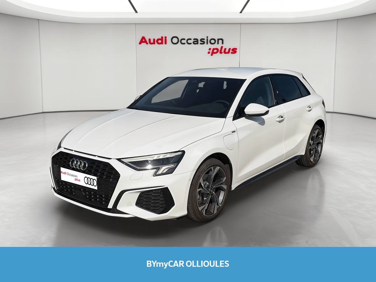 Audi A3 Sportback 40 TFSIe 204 S tronic 6 — photo 1