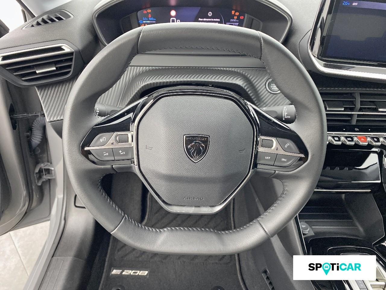 Peugeot 208 e-208 136ch 50 kwh allure — photo 12