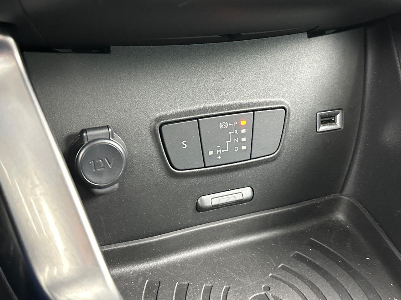 Citroën C3 Aircross puretech 130 s&s eat6 rip curl — photo 29