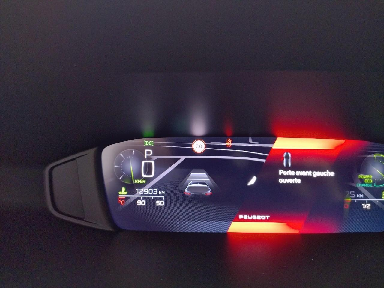 Peugeot 308 hybrid 136 e-dcs6 gt — photo 18