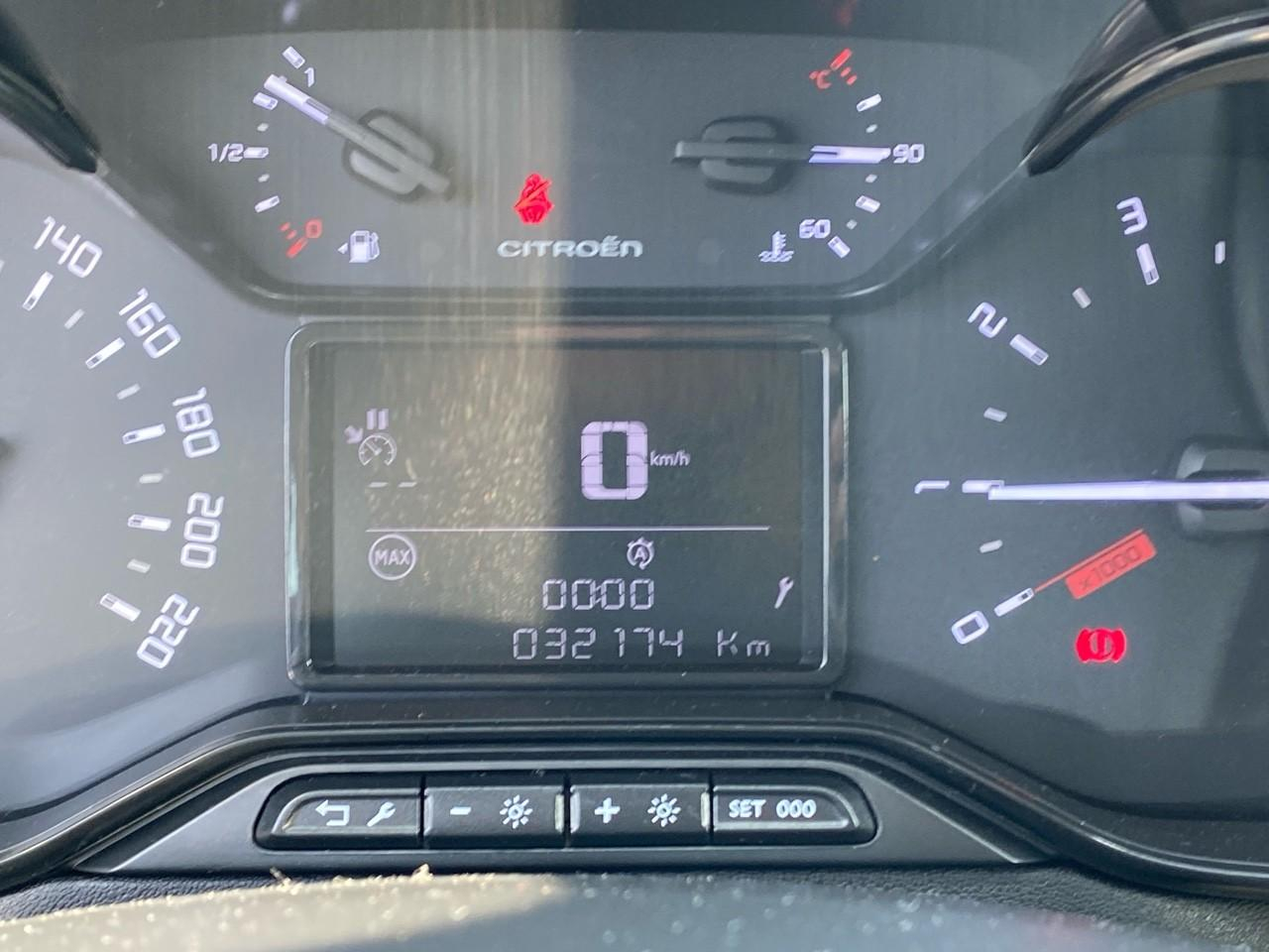 Citroën C3 1.2 puretech 83ch s&s shine — photo 17
