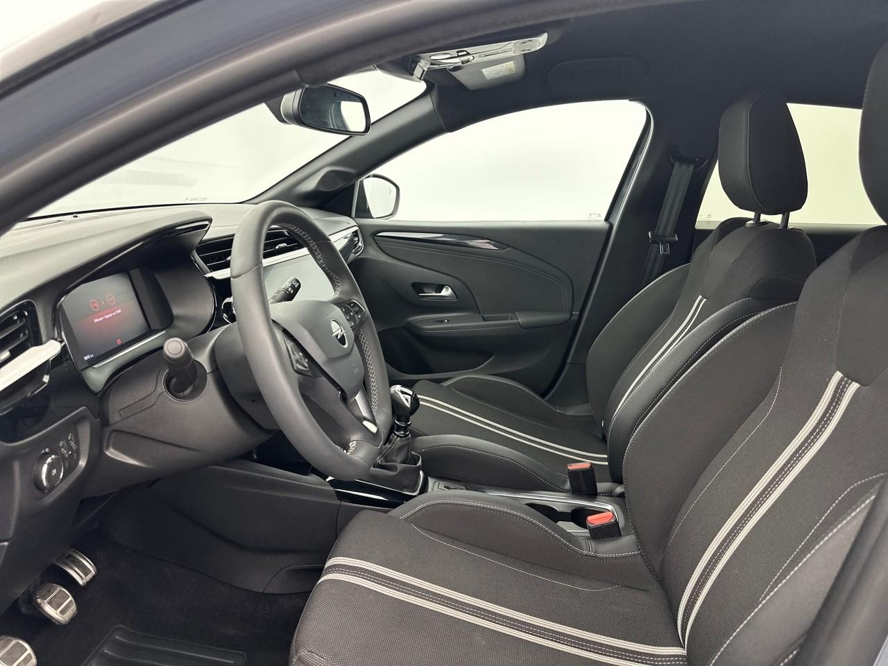 Opel Corsa 1.2 turbo 100 ch gs — photo 10