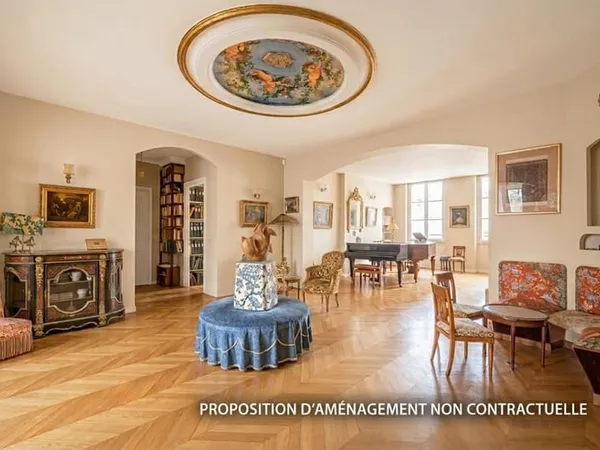 Appartement bourgeois de 226 m² avec réception de 100 m²