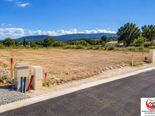 Terrain constructible 304 m²
