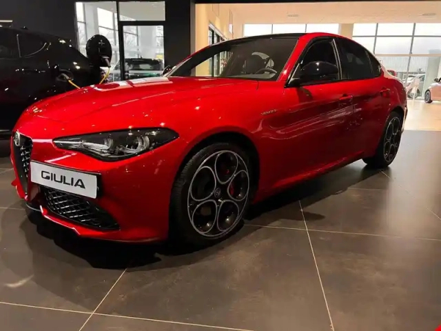 Alfa Romeo Giulia 2.2 160 ch at8 — photo 64