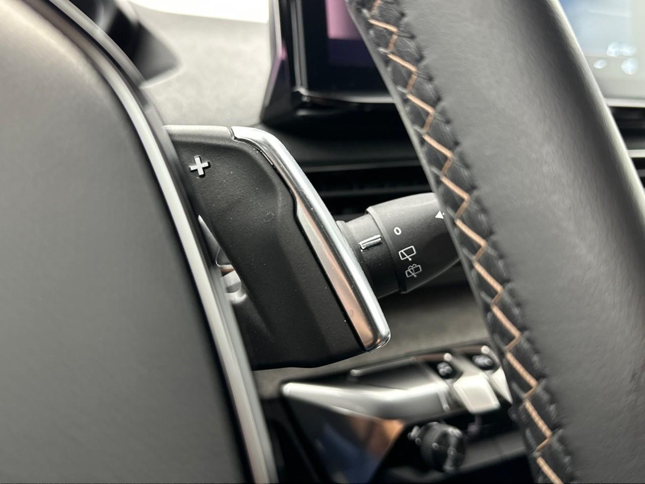 Peugeot 3008 puretech 130ch s&s eat8 gt pack — photo 21