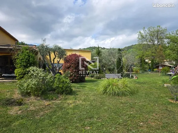 Villa 5 pièces 137 m²