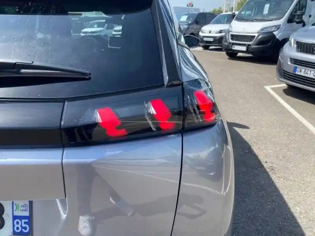 Peugeot 2008 puretech 100 s&amp;s bvm6 — photo 57