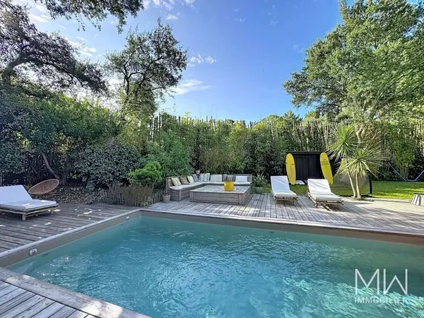 Maison de luxe 5 pièces 156 m²