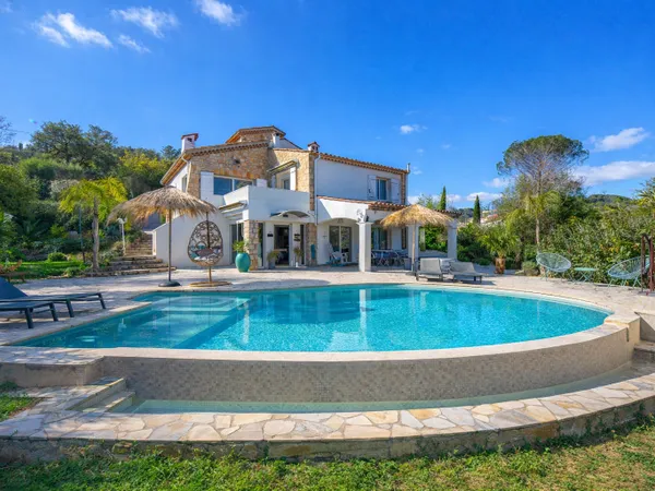 Maison d'Exception à Vendre à Mandelieu La Napoule - Vue Mer