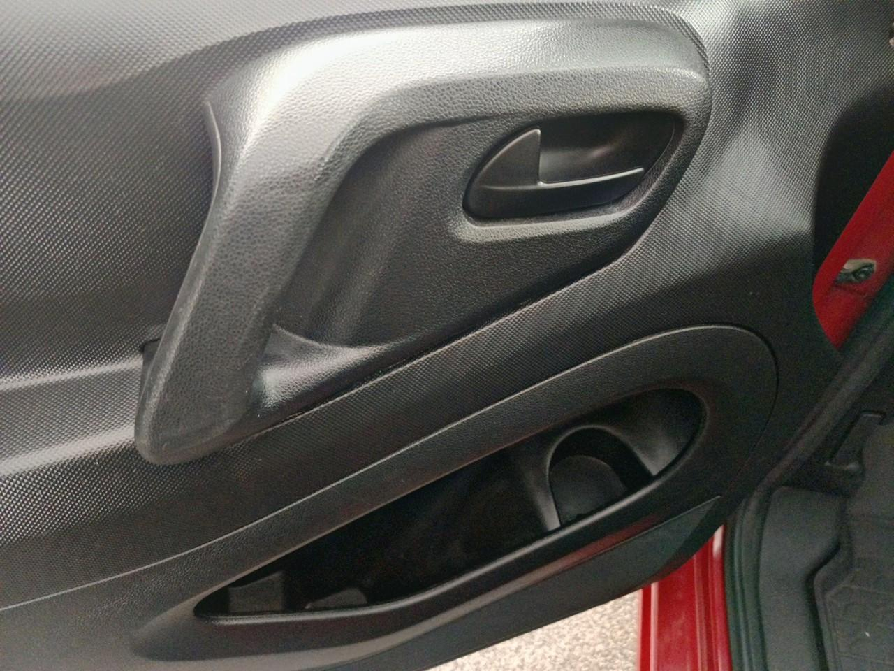 Citroën Berlingo m bluehdi 75 business — photo 16