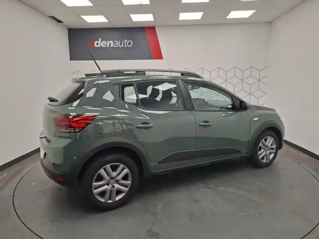 Dacia Sandero tce 110 — photo 16