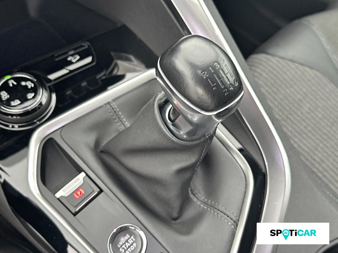 Peugeot 5008 1.2 puretech 130ch s&s allure pack — photo 14