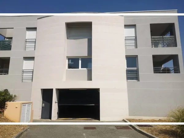 Parking 12 m²