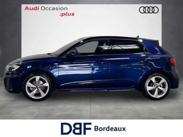 Audi A1 30 tfsi 116 ch s tronic 7 s line — photo 2