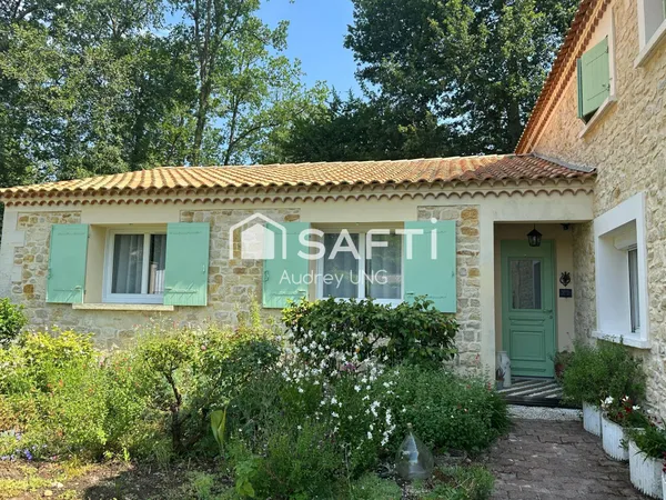 Maison de caractère en pierre - Coup de coeur assuré !