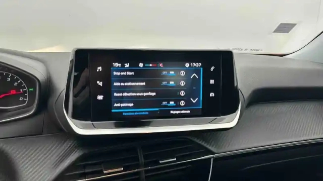 Peugeot 2008 puretech 100 s&amp;s bvm6 — photo 129