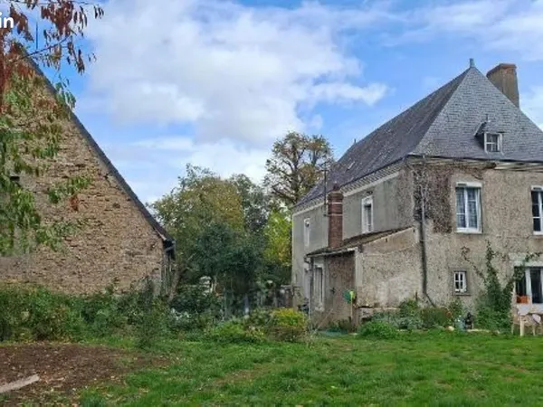 Maison 9 pièces 243 m²