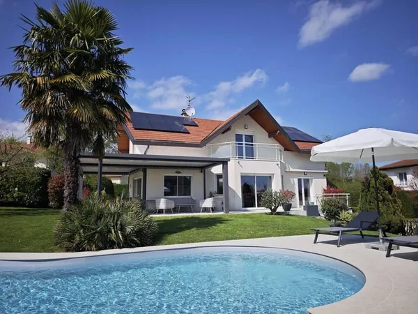 Villa 6 pièces 182 m²