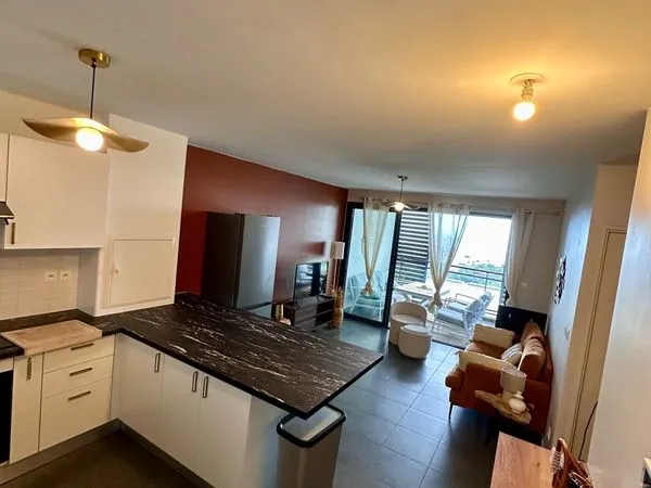 🏡 à louer - bel appartement t2 meublé avec vue mer - colline des camélias, saint-denis