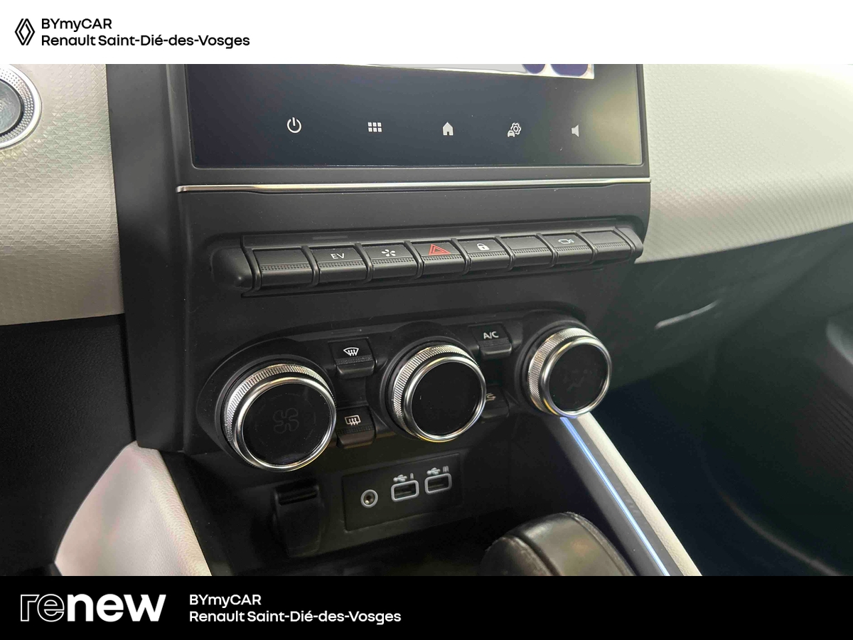 Renault Clio E-Tech full hybrid 145 — photo 18