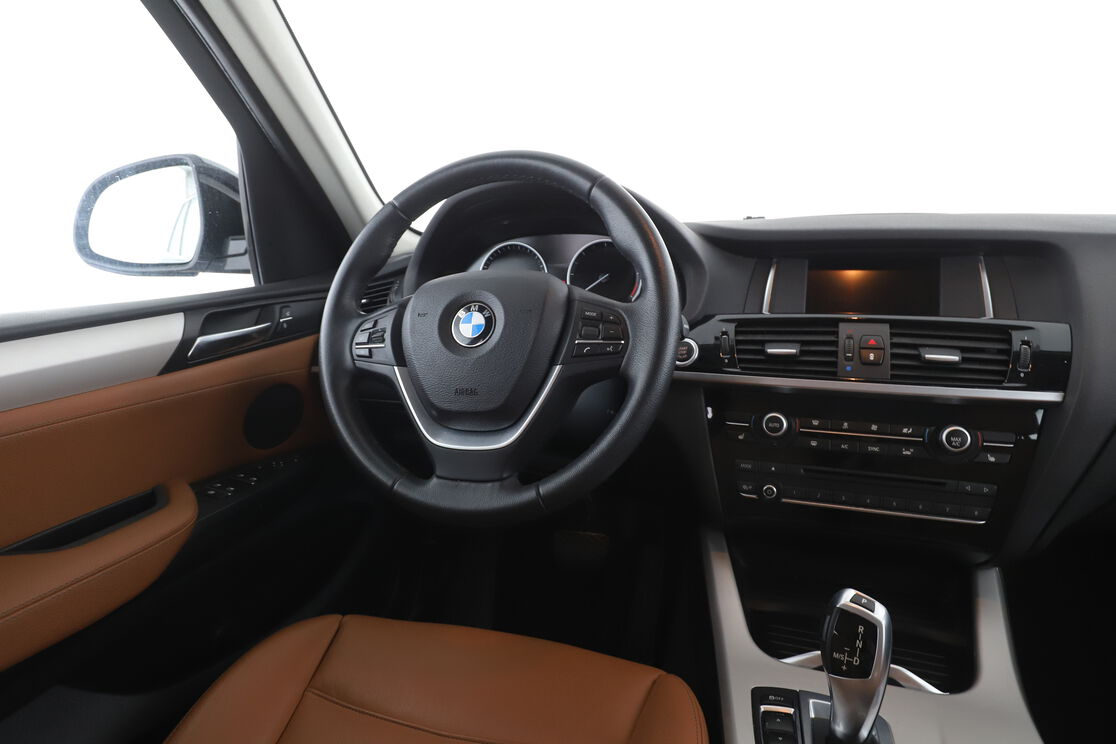 BMW X3 xDrive20dA Lounge Plus — photo 12