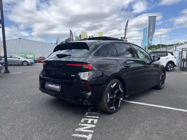 Opel Astra 1.6 turbo 225ch hybrid gse bva8 — photo 5