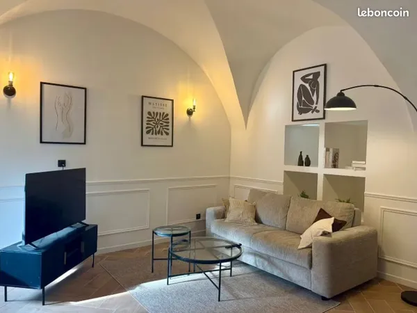 Appartement meublé dans un château à Évian - Cure thermale / Mobilité professionnelle