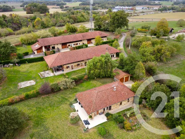 Maison 24 pièces 650 m²