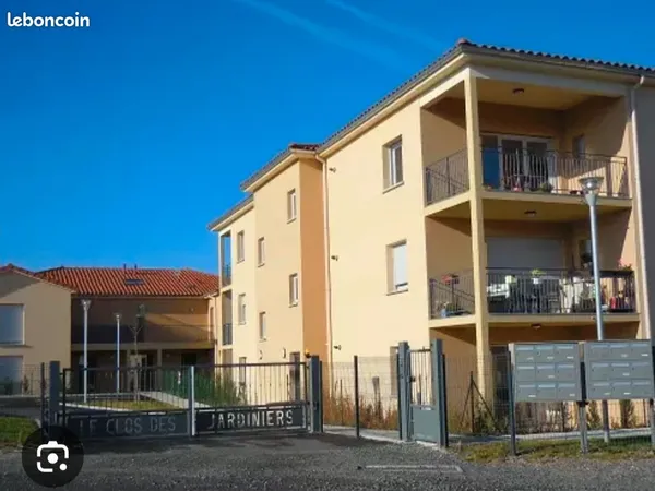 Appartement F3 62 m² avec terrasse,garage et 1 place de parking