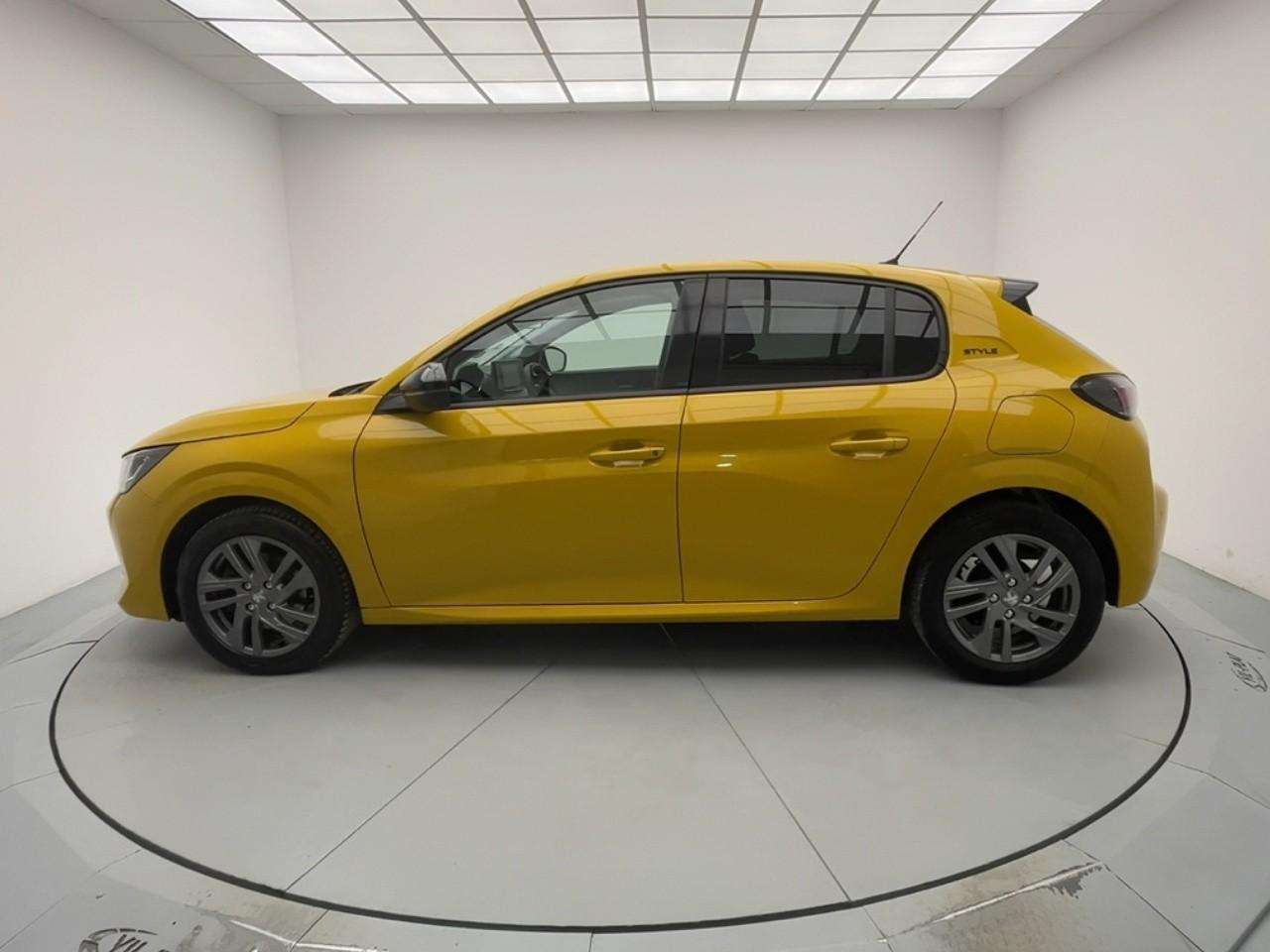 Peugeot 208 puretech 100 s&s bvm6 style — photo 2