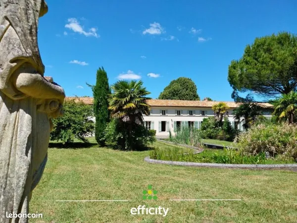 Maison 13 pièces 750 m²