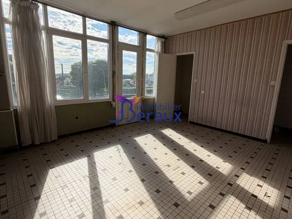 Local commercial 28 m² Le Trait