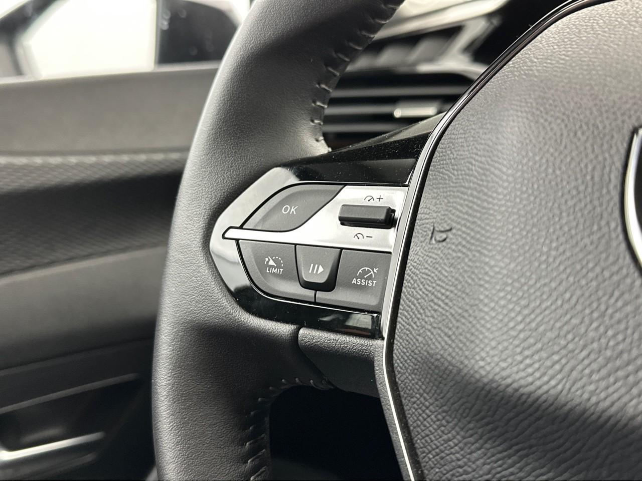Peugeot 308 puretech 130ch s&s bvm6 active pack — photo 17