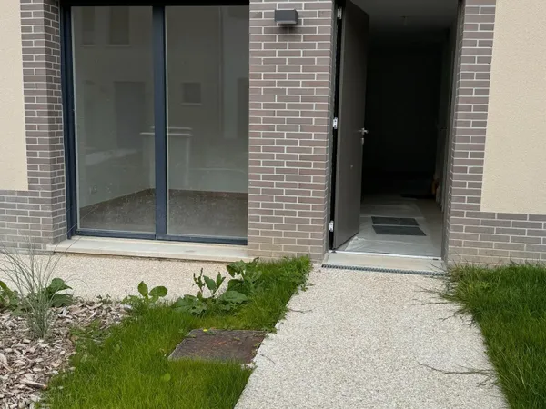 MAISON NEUVE