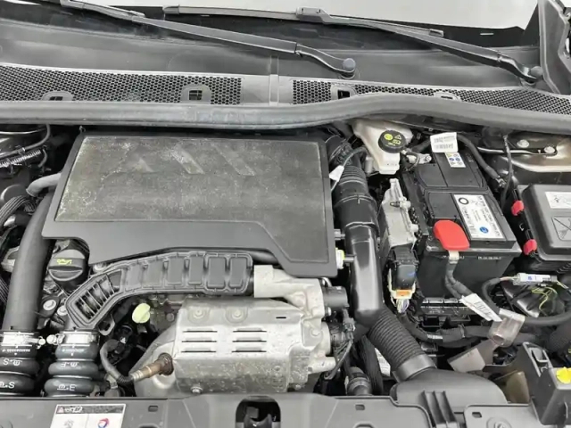 Peugeot 2008 puretech 100 s&amp;s bvm6 — photo 20
