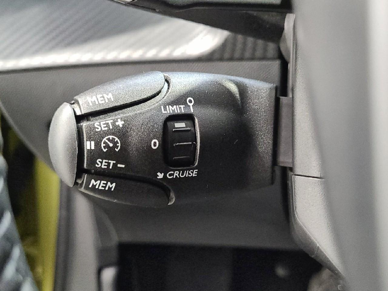 Peugeot 208 hybrid 100 e-dcs6 active — photo 22