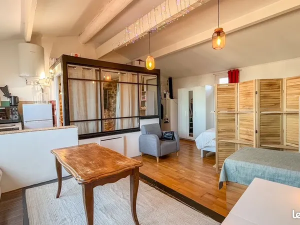 Studio 1 pièce 30 m²