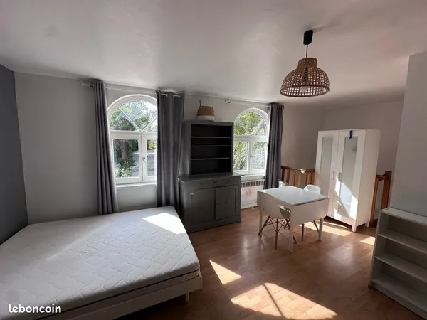 Loue studio- Maisonnette