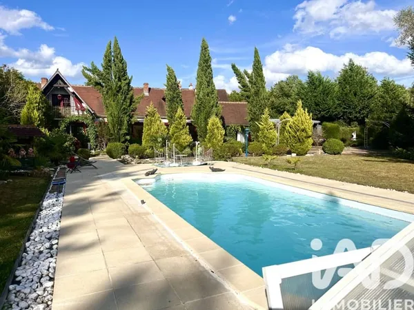 Maison 8 pièces 180 m²