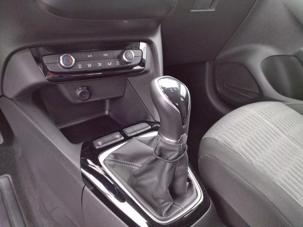 Opel Corsa 1.2 75 ch bvm5 edition — photo 20
