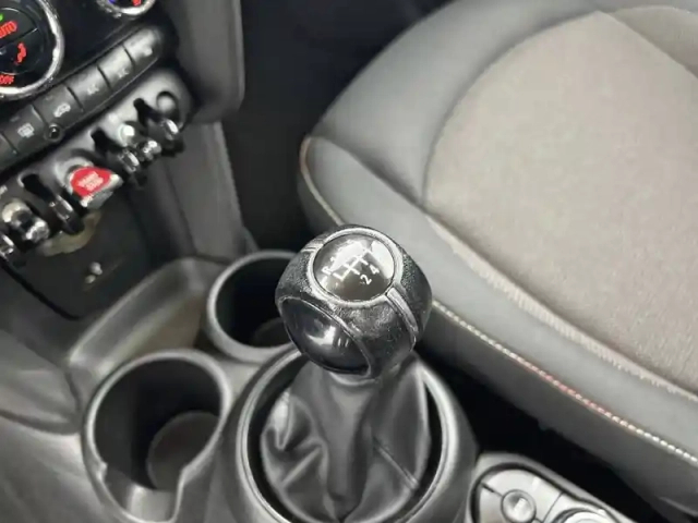 Mini Mini hatch 5 portes one 102 ch — photo 43