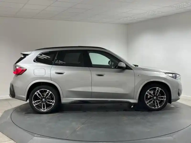 Bmw X1 sdrive18d 150ch m sport — photo 3