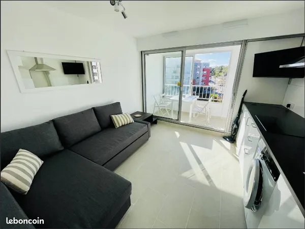 Vend Studio 4 couchages renové et meublé Cap d'agde
